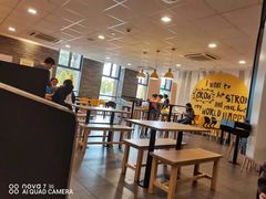 大堂-麦当劳(石坝服务区店)