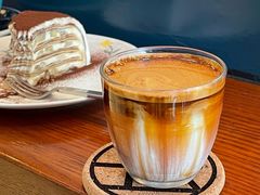 -Be Lived Cafe比例咖啡(摩天轮店)