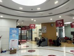 -雅悦齿科(顾村公园店)