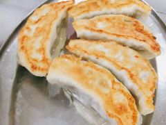 鲜肉韭菜煎饺-芬芳甜品(同福路店)