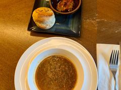 餐前面包配自制辣椒酱-Tajine Moroccan塔金摩洛哥中东餐厅