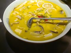 -麻六记(凤凰汇店)