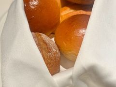 餐前面包-上海兴国宾馆香樟园西餐厅