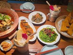 -菌自由丨野生菌火锅特色庭院餐厅(丽江古城店)