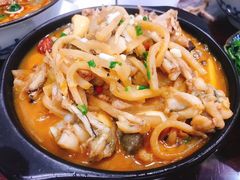 酸笋牛蛙-东门七爷螺蛳粉(浦东店)