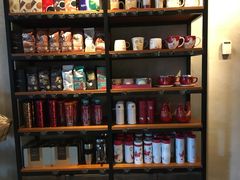 零售区-星巴克(北京三里屯SOHO一店)