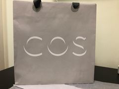 -COS(月星环球港店)