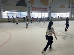 -冠军冰场CHAMPION RINK(百联又一城店)
