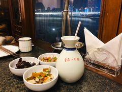 -小天鹅火锅·一线江景洪鼎旗舰店(洪崖洞店)