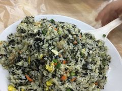 紫菜炒饭-阿古海鲜大排档(青澳湾自然之门六年好店)