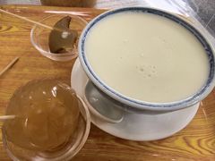 -周大娘牛乳(旧寨古村总店)