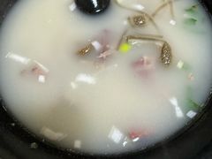 -万红路羊汤烧饼店(将台路店)