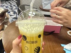 -每日新鲜水果吧(芮欧百货店)