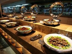 -小天鹅戴斯酒店鲸鲨百汇创作料理