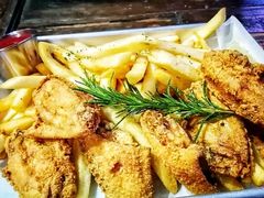 美式风味炸鸡翅配薯条-MIKAKU(万达广场上海宝山店)