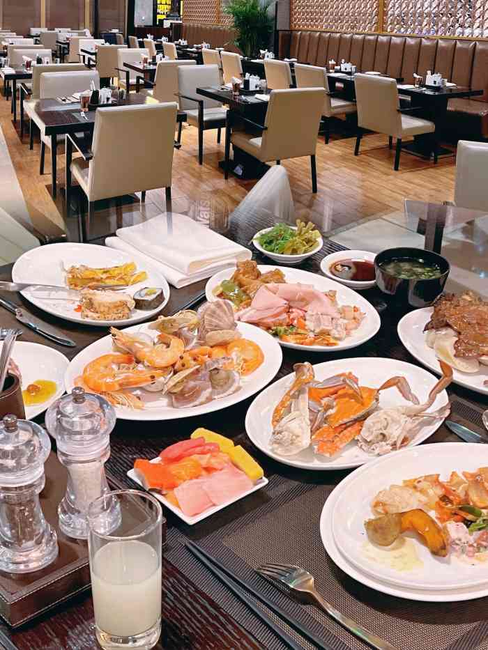 北京jw万豪酒店·亚洲风尚餐厅-"和朋友在周五晚上来吃的,环境还算不