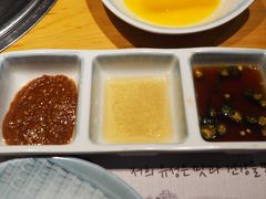 -唯成•韩国炭火烤肉 유성고기