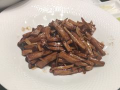 -凤凰园烤鸭店·唐山菜·传承花椒肉(老唐丰路店)