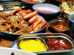 -明洞阿姨·韩式酱蟹烤肉·创意料理(三元桥店)