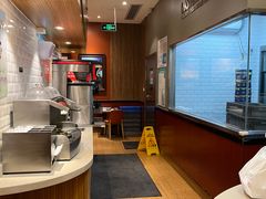 -The Habit Burger Grill 哈比特汉堡(爱琴海店)