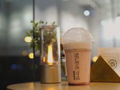 草莓奶茶-焙丽拾光(麦凯乐直营店)