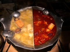 红颜花胶鸡锅-湊湊火锅·茶憩(杭州湖滨银泰in77店)