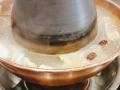 -楼外楼大刀肉传统火锅(西安大路店)