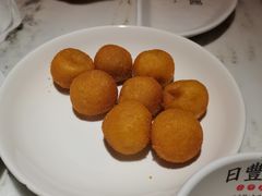 炸地瓜丸-日丰园海肠水饺·老字号大连海鲜(和平广场店)