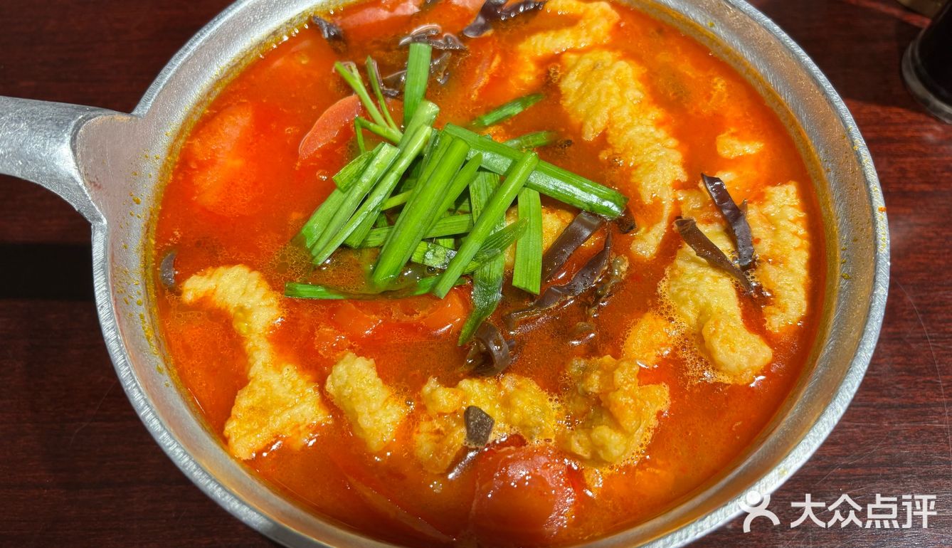 又来吃他家的米线了，堂食真好吃啊[坏笑]