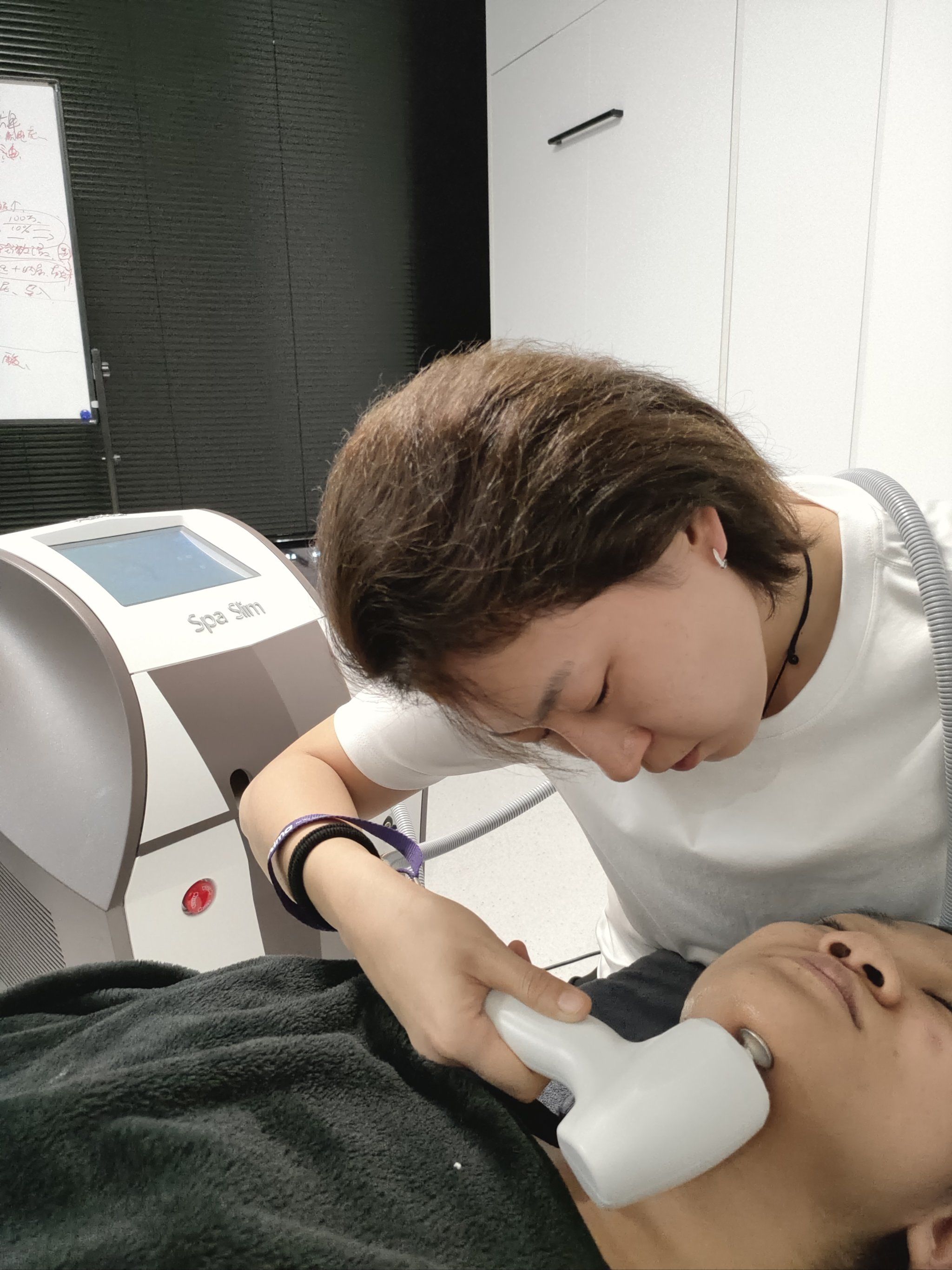 飞顿slim溶脂刀,帮您收住下颌线,效果贼好