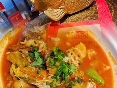 -魏铭鱼头捞饭(晋阳路店)