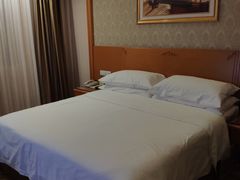 -维也纳酒店(广州南站汉溪长隆地铁站万博地铁站店)