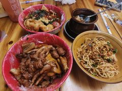 -小吴水煮(羊子巷无任何分店)