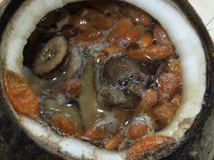 原只椰子炖竹丝鸡-信行丰炖品皇店(光孝路店)