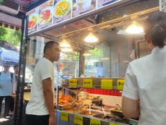 -明姨仔潮汕美食·碳炉猪脚·汕尾牛腩饭·起片鸡煲(起义路店)