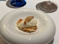 -AZUR聚(香格里拉饭店)