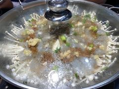金针菇虾仁煲-隆喜元鱼汤包·海鲜(中联广场店)