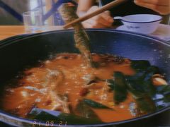 黄辣丁鲜鱼锅-小小河边鱼(天润城店)