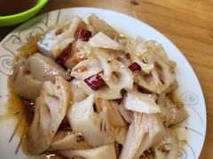-美顺香食府鱼头老店(雪野湖店)