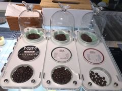 -UNI UNI(环亚凯瑟琳店)