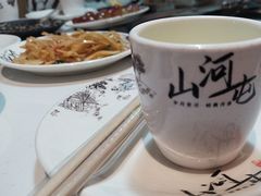 -哈尔滨烧烤·山河村铁锅炖(交大店)