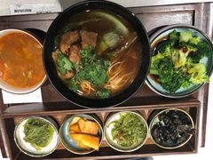 -牛腩之旅·牛腩牛杂煲(光启城美食城店)