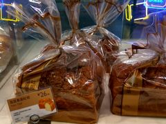 -巴黎贝甜(大宁国际商业广场店)