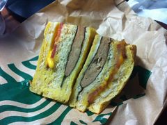 -星巴克臻选(南京金茂览秀城店)