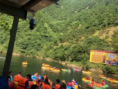 -龙井峡漂流