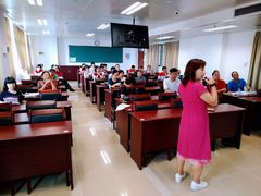 -广州老年大学