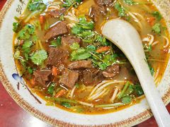 -金杨拉面王小吃面馆·牛三宝面·红烧牛肉粉