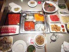 -海底捞火锅鲜切牛肉主题店(长寿路店)