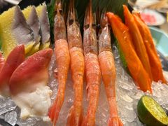 -钱小奴海鲜自助黑金店(杭州滨江龙湖店)