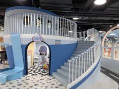 -蓝鲸奇亲子游泳俱乐部